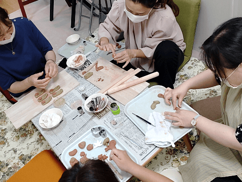 巣鴨の絵画・造形教室 SIEC 大人コースの様子6