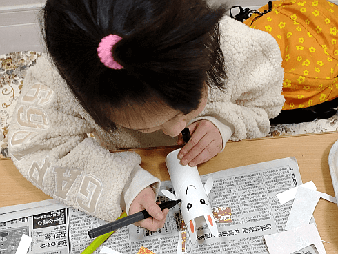 巣鴨の絵画・造形教室 SIEC 子供コースの様子4